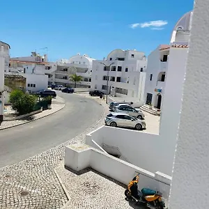 albufeira-beach-side-apartment.hotelaalgarve.com/